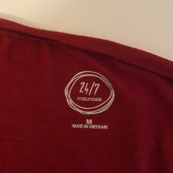 Maurice’s Burgundy Flowy TShirt - Picture 3 of 3